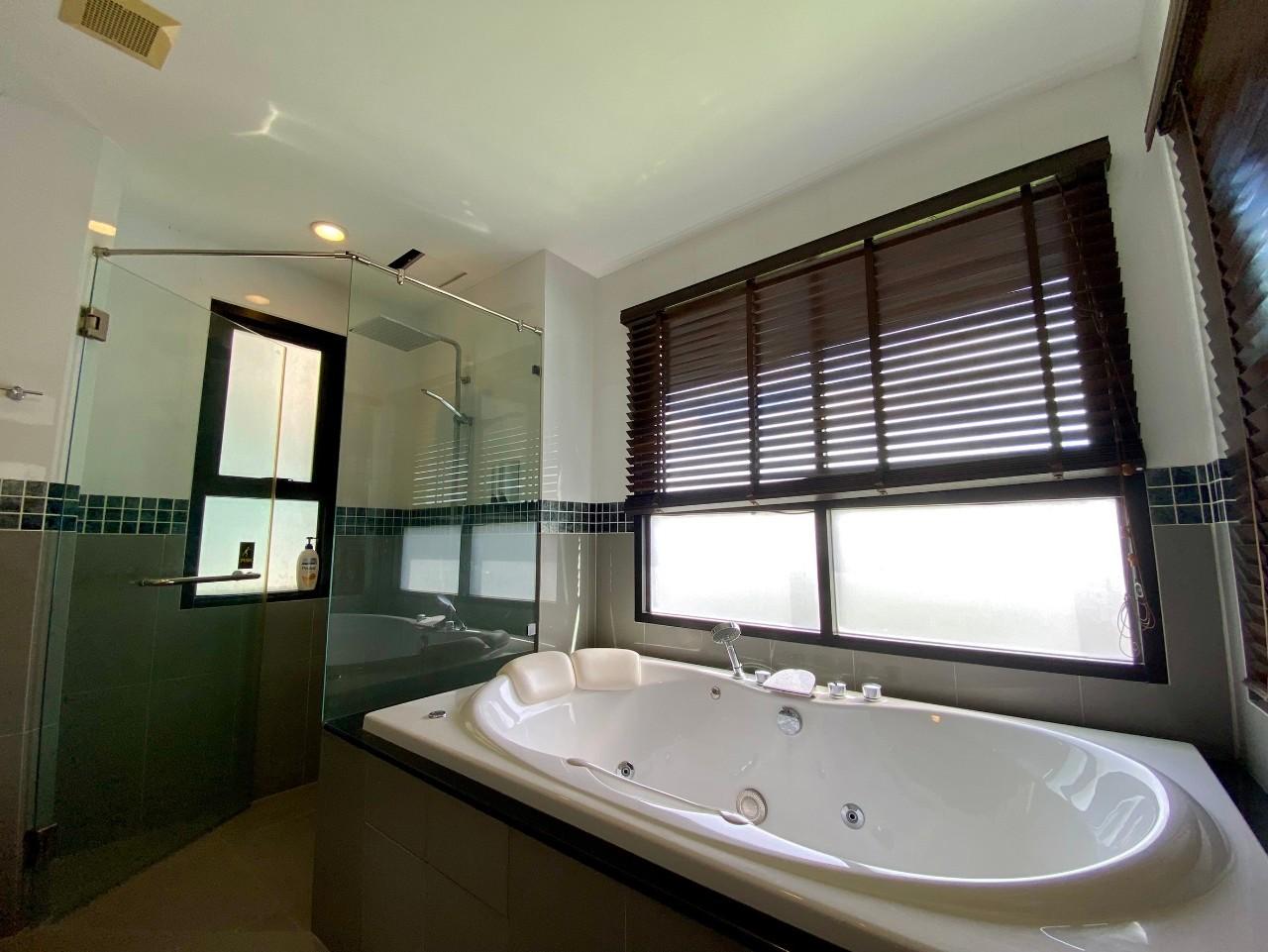 Chalong Miracle Condominium WR-02461 12