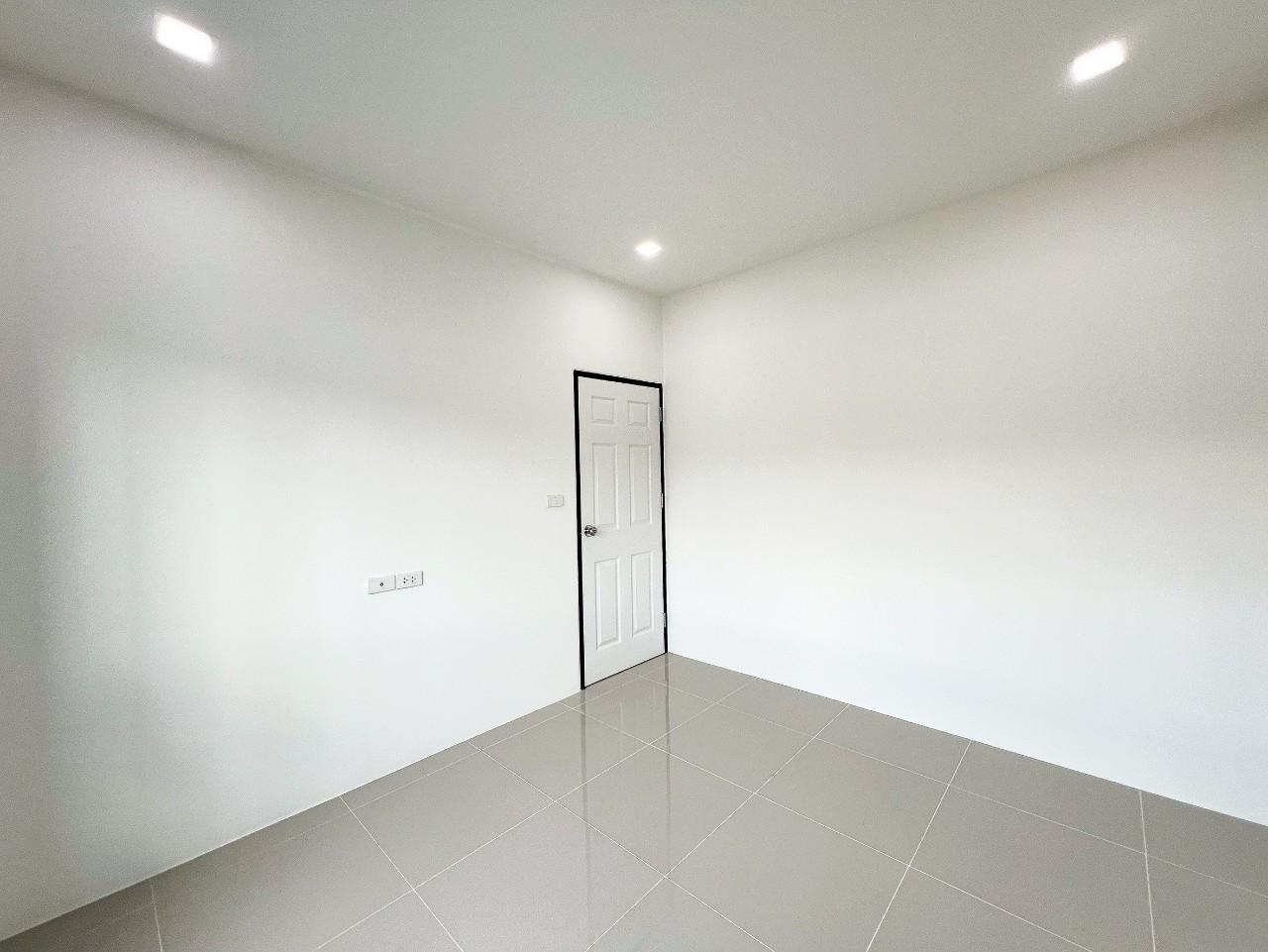 ทาวน์เฮ้าส์ชั้นเดียว ป่าคลอก WR-02556 4