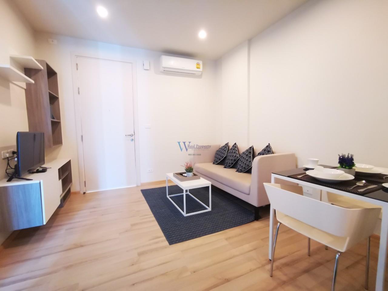 The Base Downtown WR-02706 2