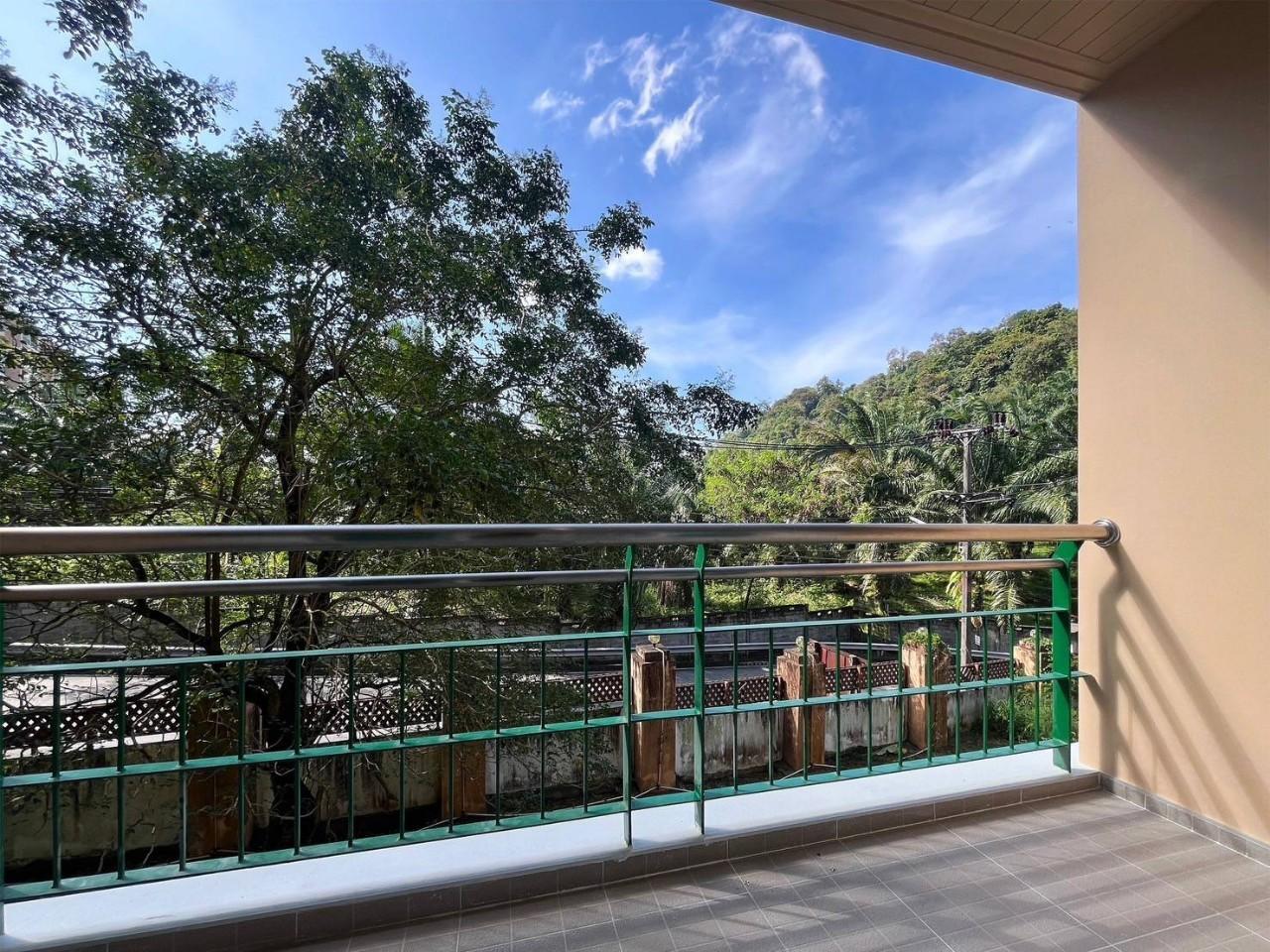 Phanason The Green Place Condominium WR-02729 11
