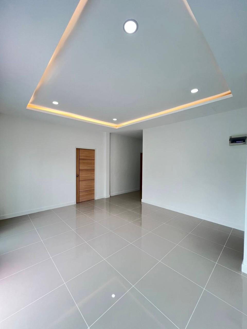 หมู่บ้านร็อคการ์เด้น 3-4 WR-02747 2
