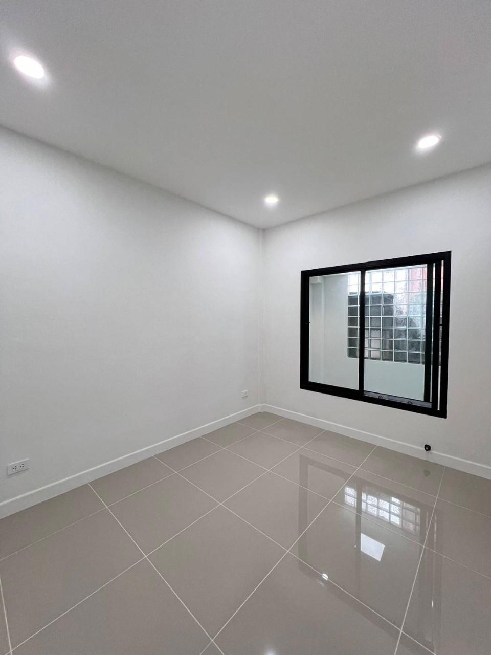หมู่บ้านร็อคการ์เด้น 3-4 WR-02747 3