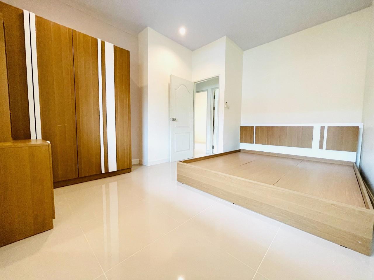 หมู่บ้านไอลีฟทาวน์ 2 WR-02792 8