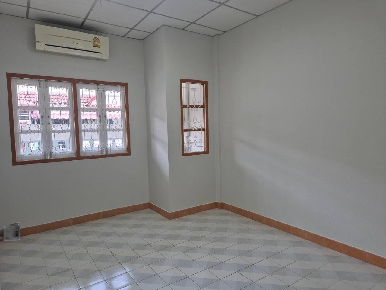 หมู่บ้านวิลล่า 3 WR-02702 3