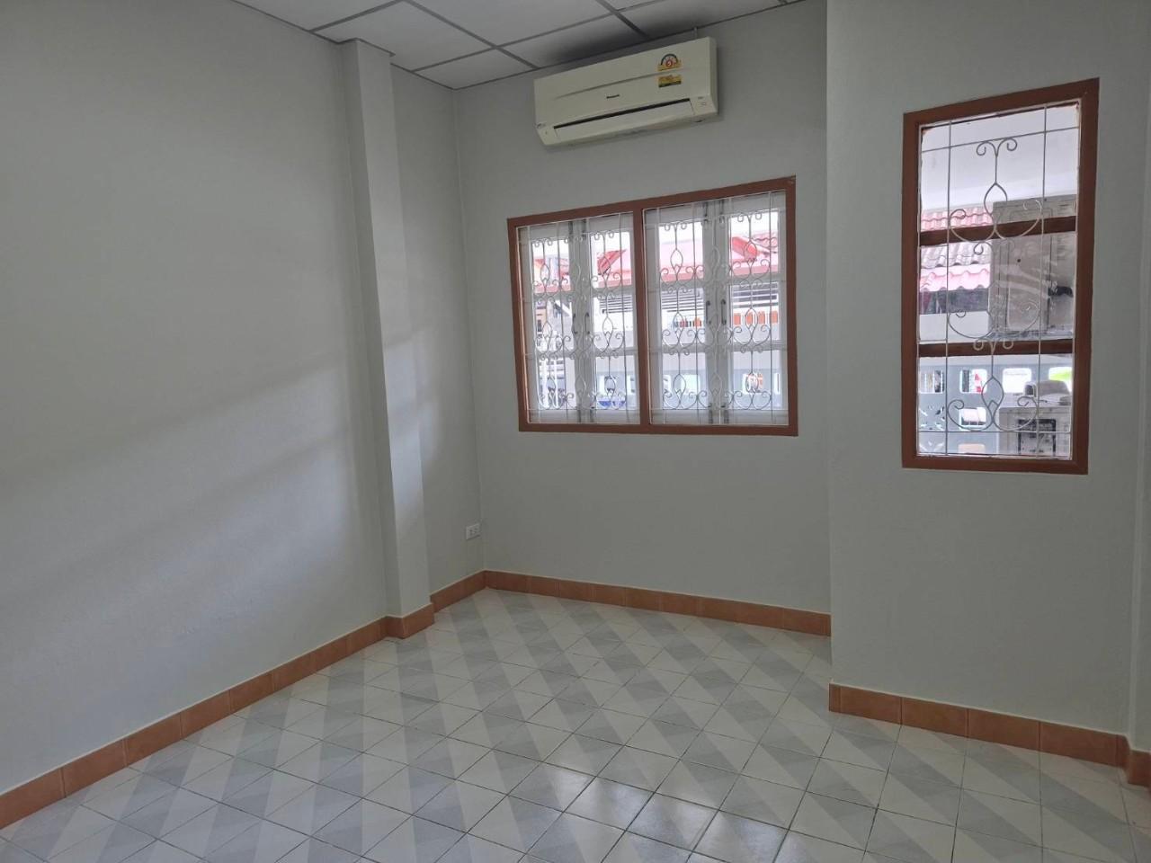 หมู่บ้านวิลล่า 3 WR-02702 6