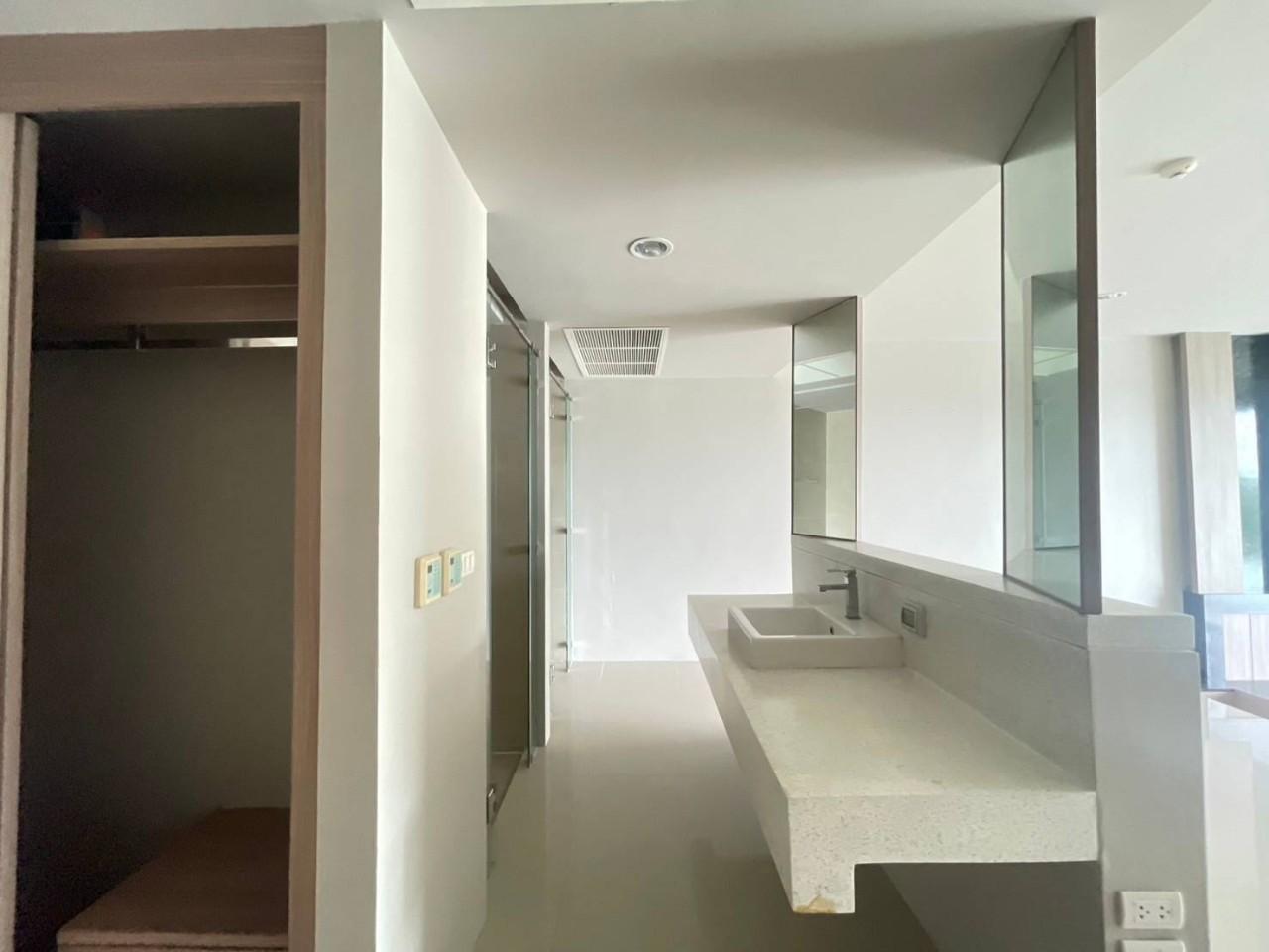 The Ark Karon Condo WR-02897 4