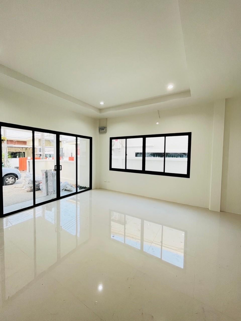หมู่บ้านพร้อมพันธ์ บีทาวน์ WR-02908 2