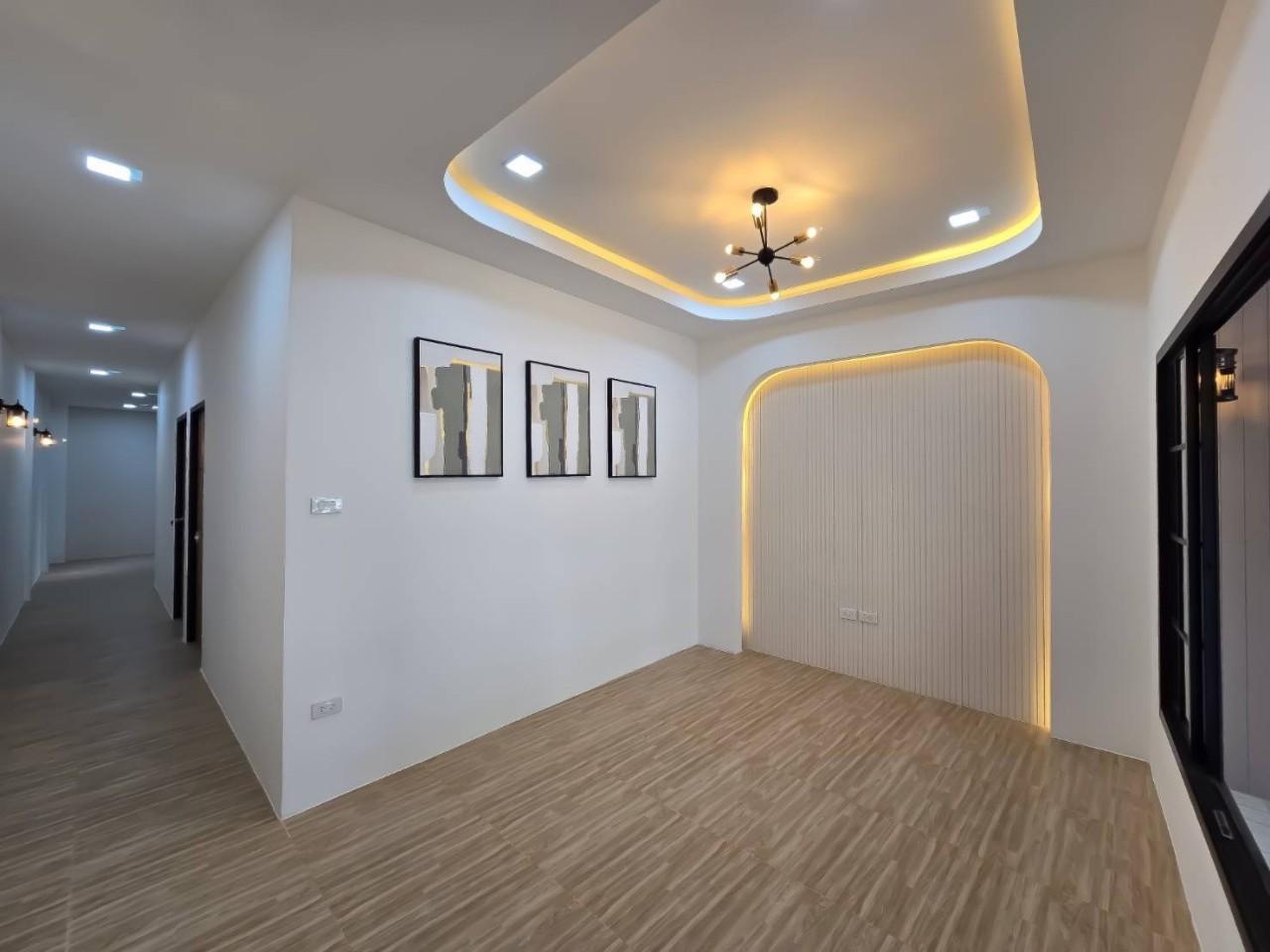 หมู่บ้านรัตนา WR-02716 2