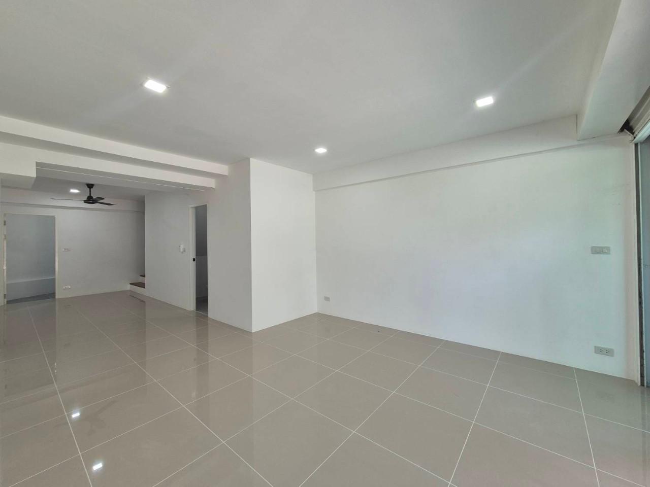 ทาวน์เฮ้าส์โซนถลาง ถนนย่ามุก WR-02529 3