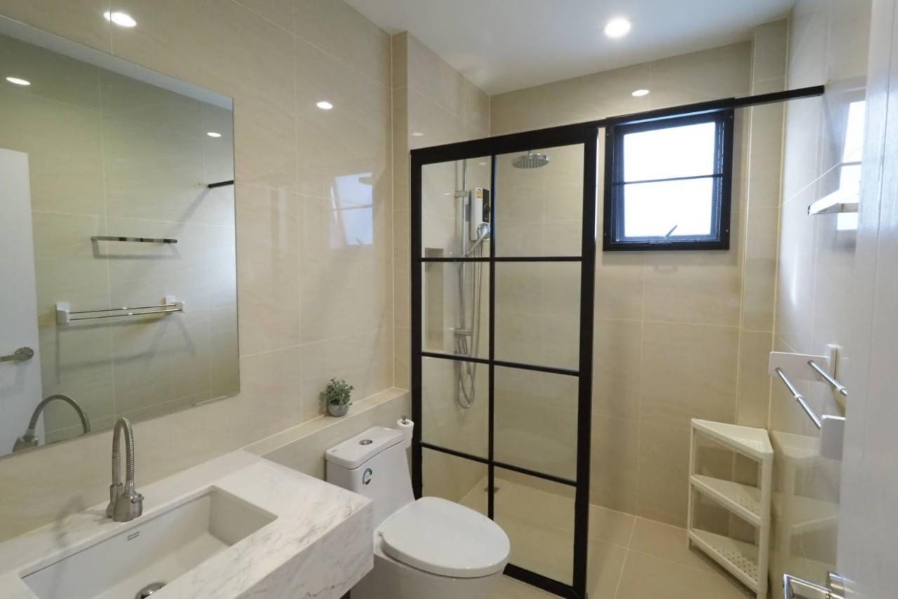 Crown Estate Koh Kaew WR-02962 11