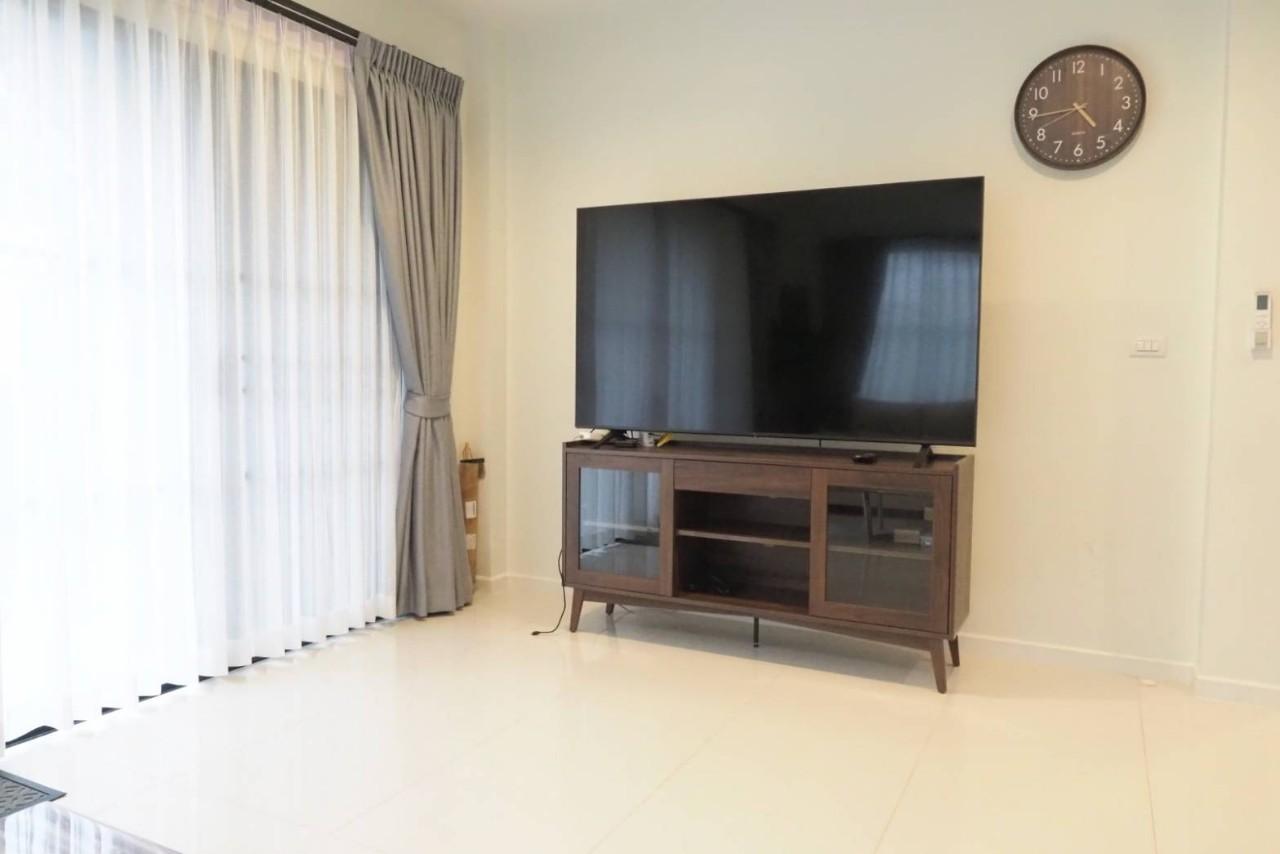 Crown Estate Koh Kaew WR-02962 3