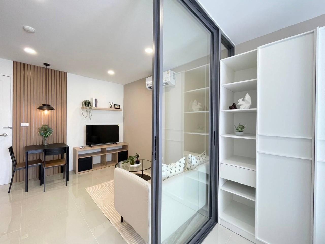 The Square Condominium WR-02964 6