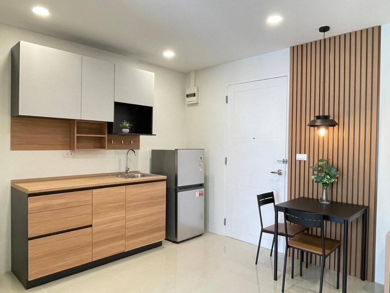 The Square Condominium WR-02964 8