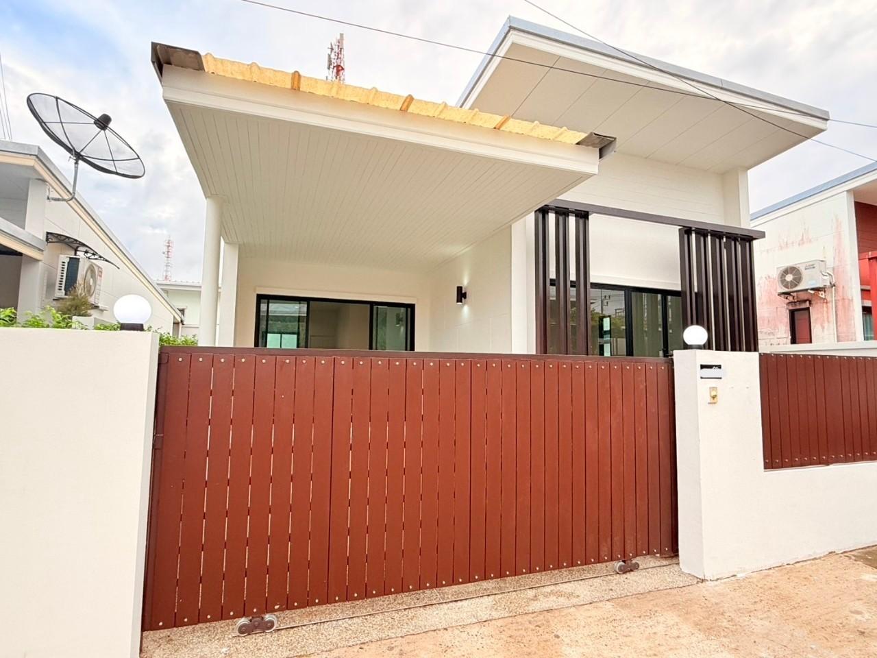 หมู่บ้านพร้อมพันธ์ บีทาวส์ WR-02967 1