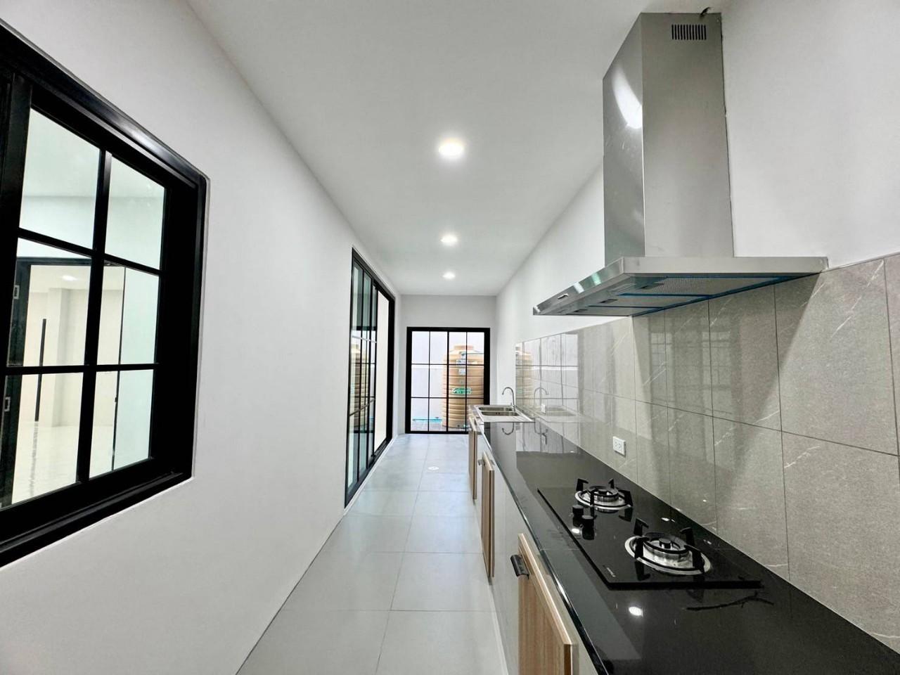 หมู่บ้านพนาสนธิ์ เทพอนุสรณ์ WR-02779 8