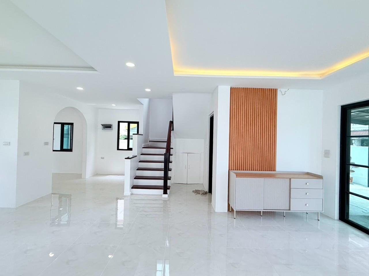Land & House @ Chalong WR-02264 2
