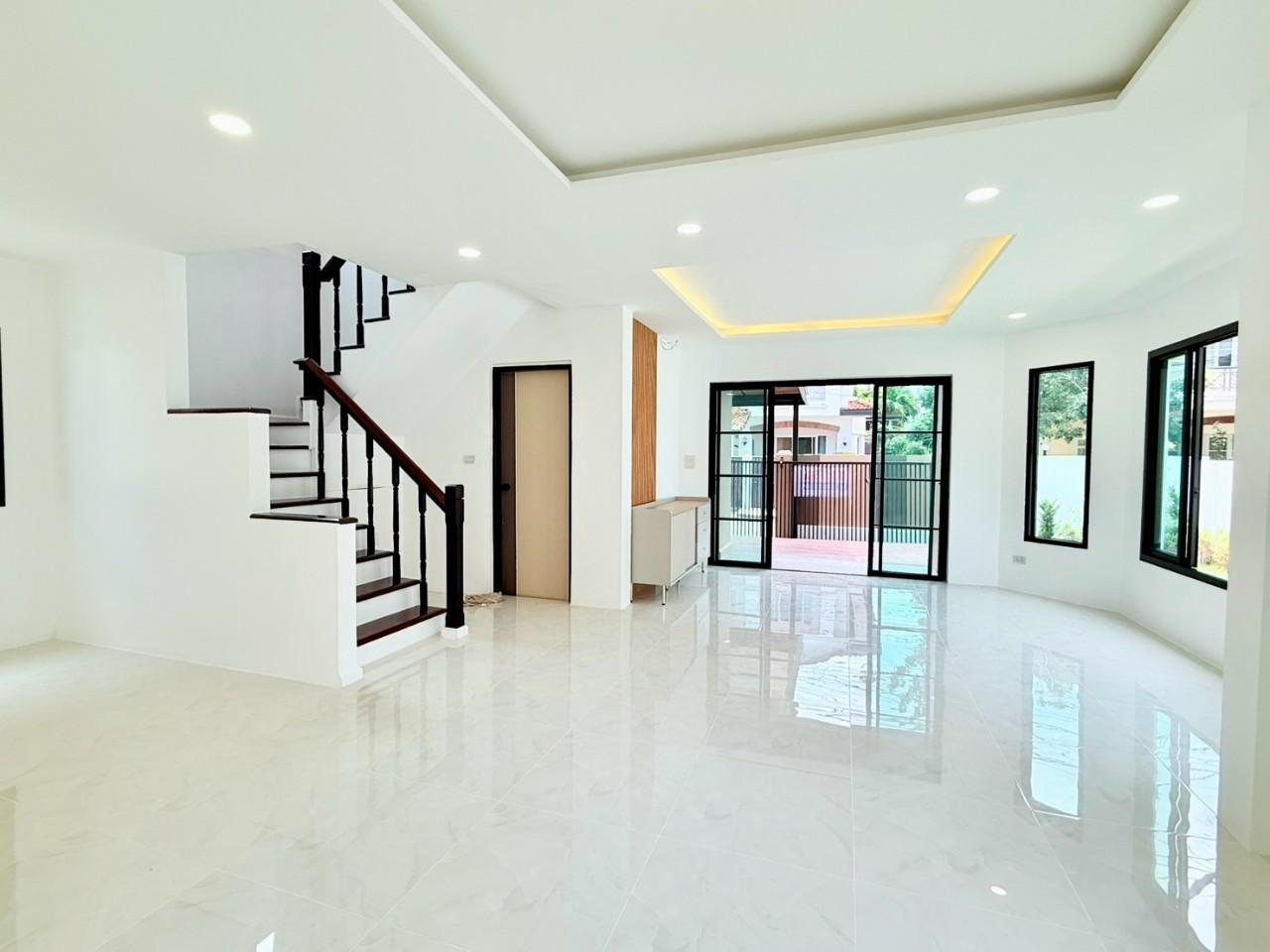Land & House @ Chalong WR-02264 3