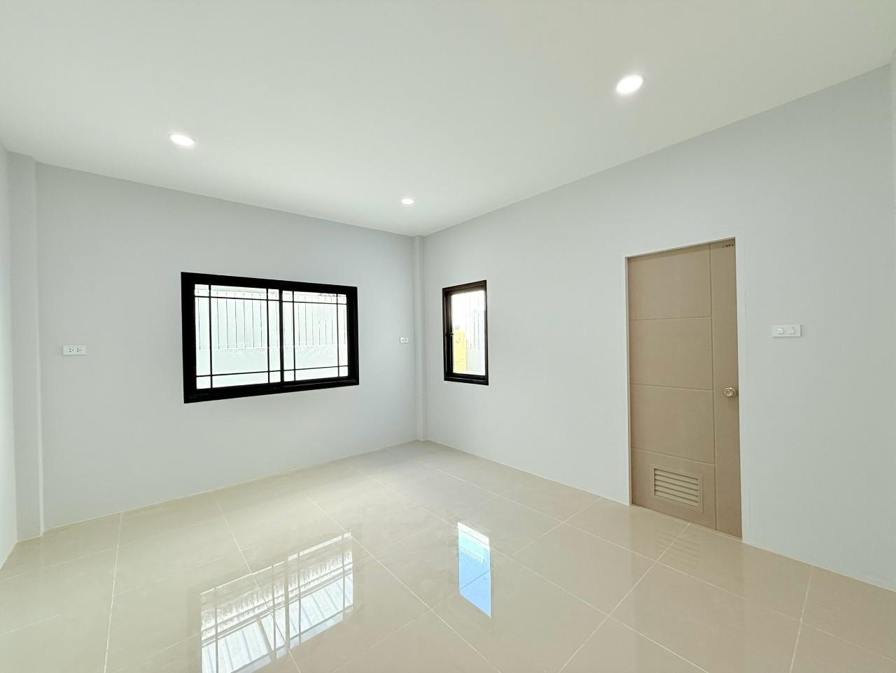 หมู่บ้านปฏักวิลล่า ฉลอง WR-02789 3