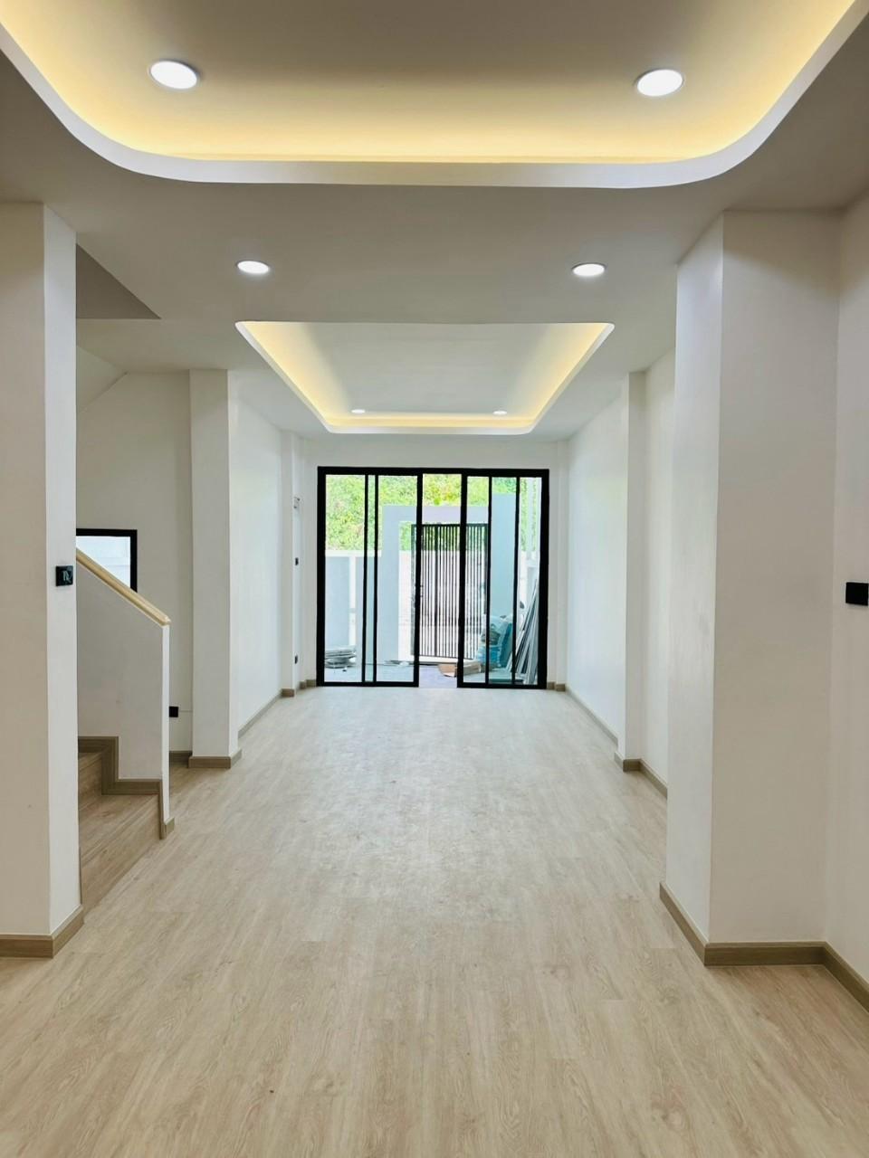 หมู่บ้านณัฐกมล กู้กู WR-03031 6