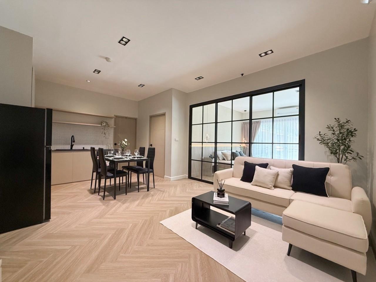 Phanason The Green Place Condominium WR-03034 1