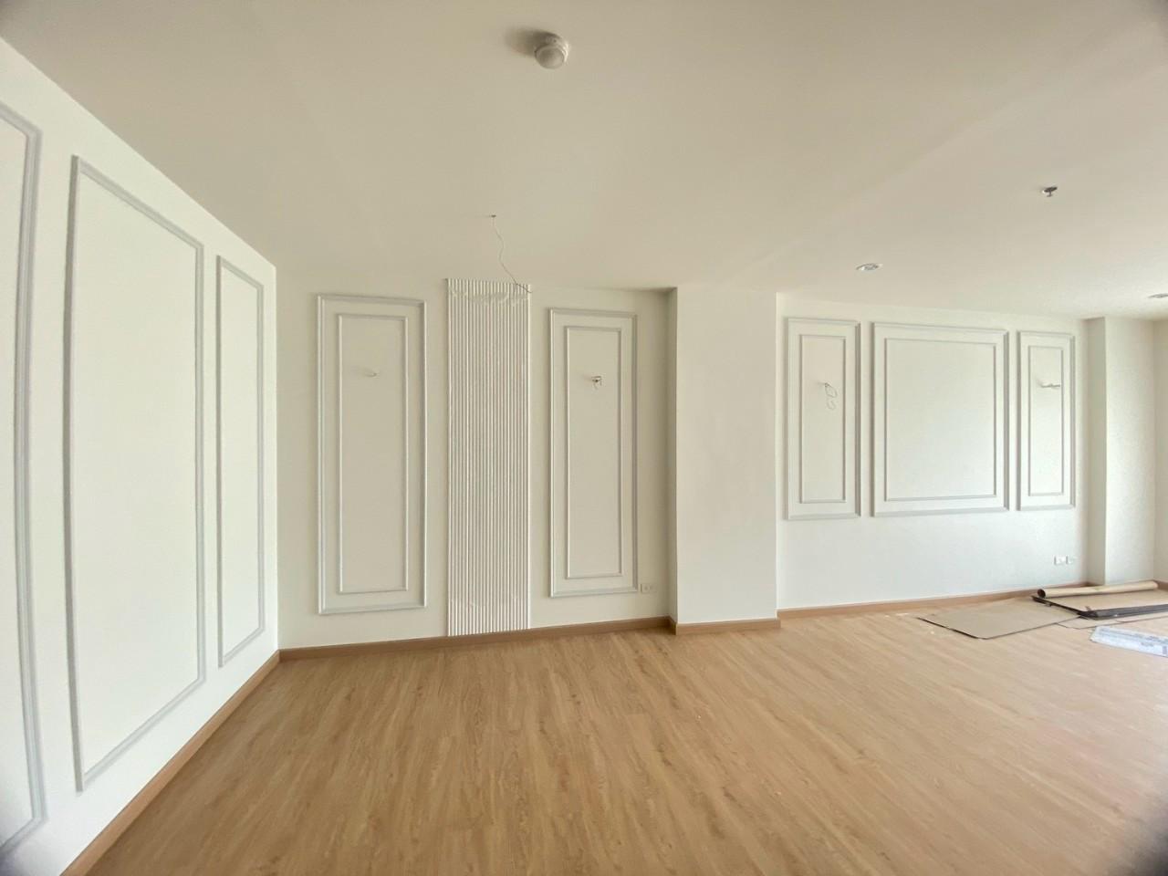 Phanason The Green Place Condominium WR-03049 1