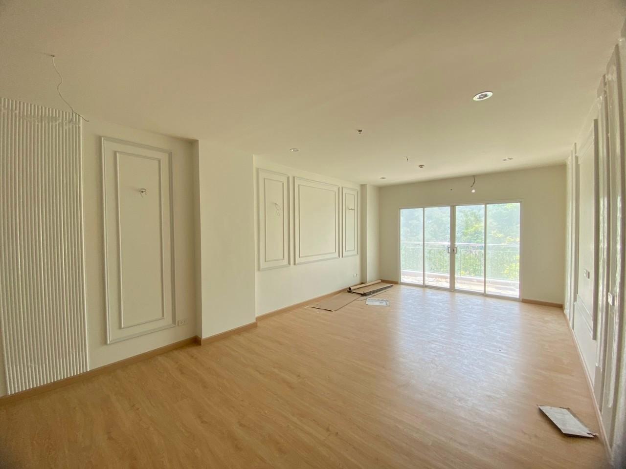 Phanason The Green Place Condominium WR-03049 6