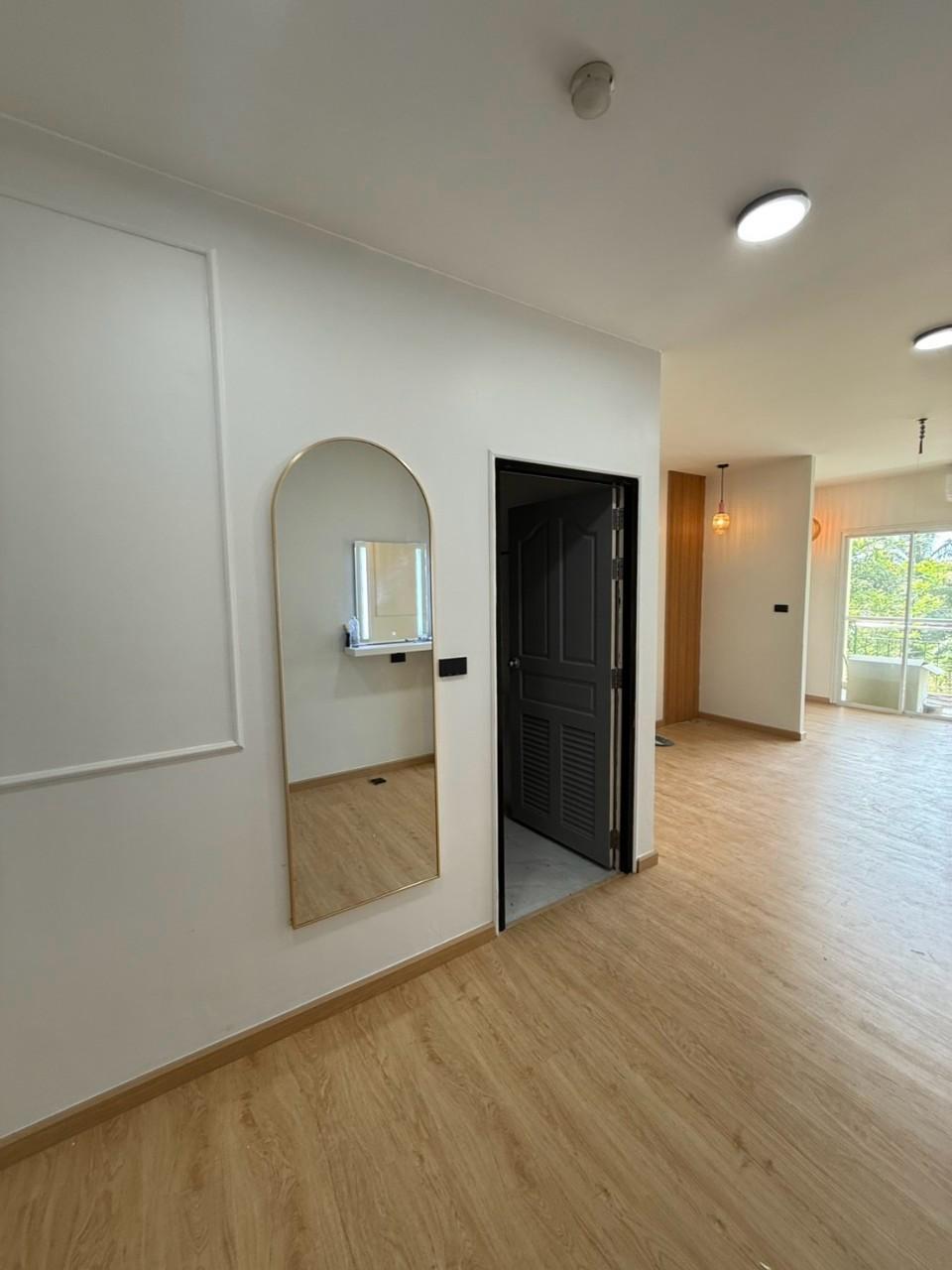 Phanason The Green Place Condominium WR-03049 8