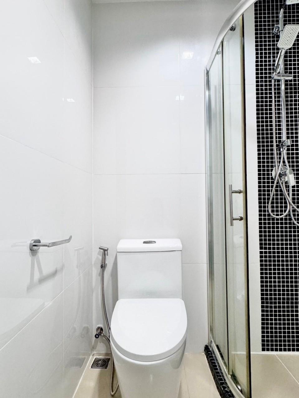 Phanason The Green Place Condominium WR-03050 8