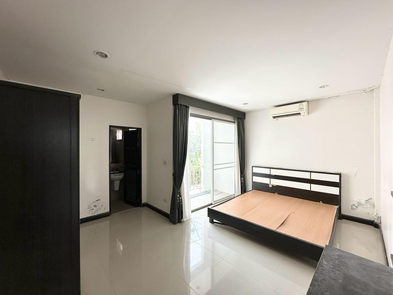 บ้านแฝดฉลอง WR-03053 6