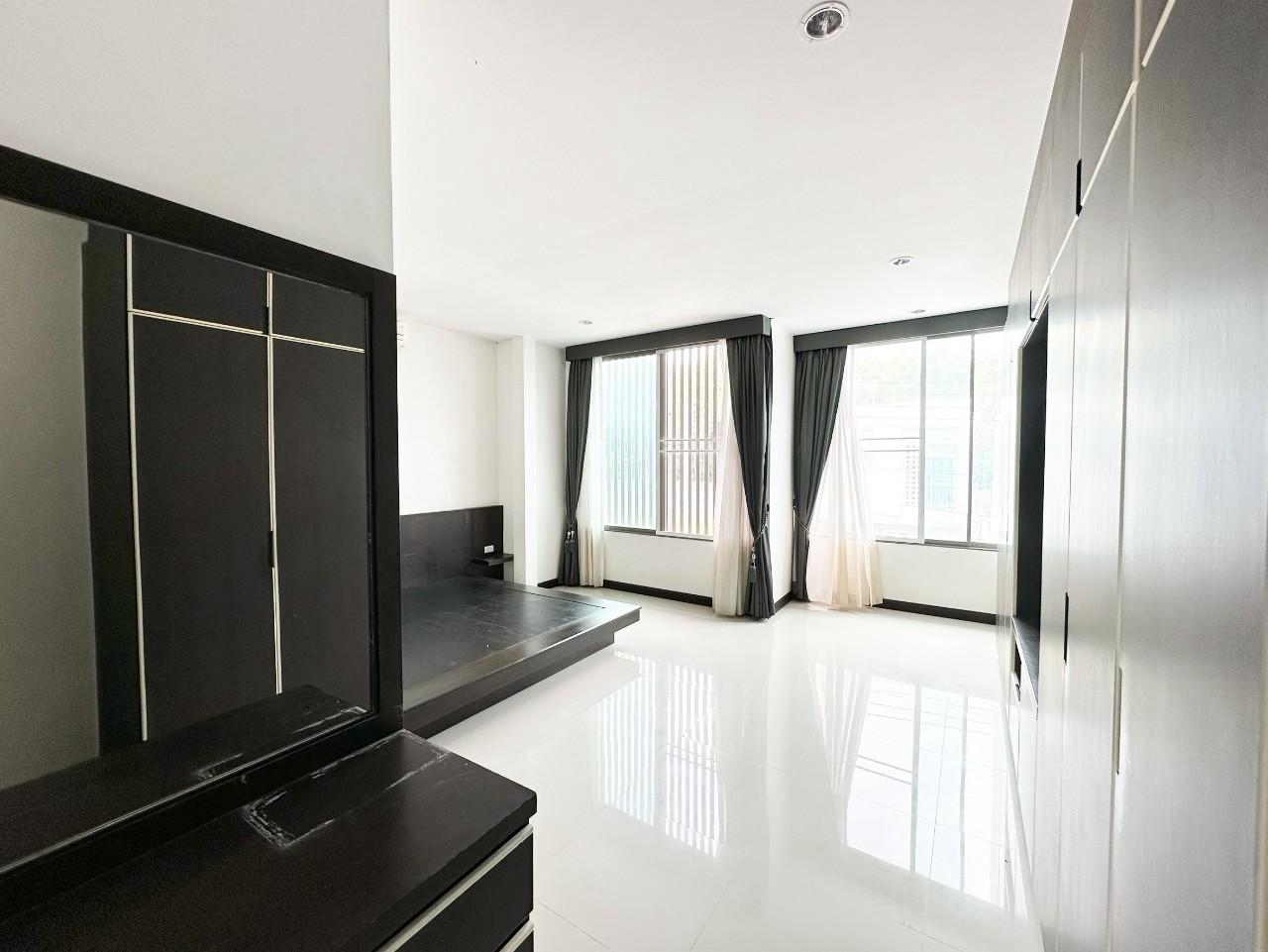 บ้านแฝดฉลอง WR-03053 7