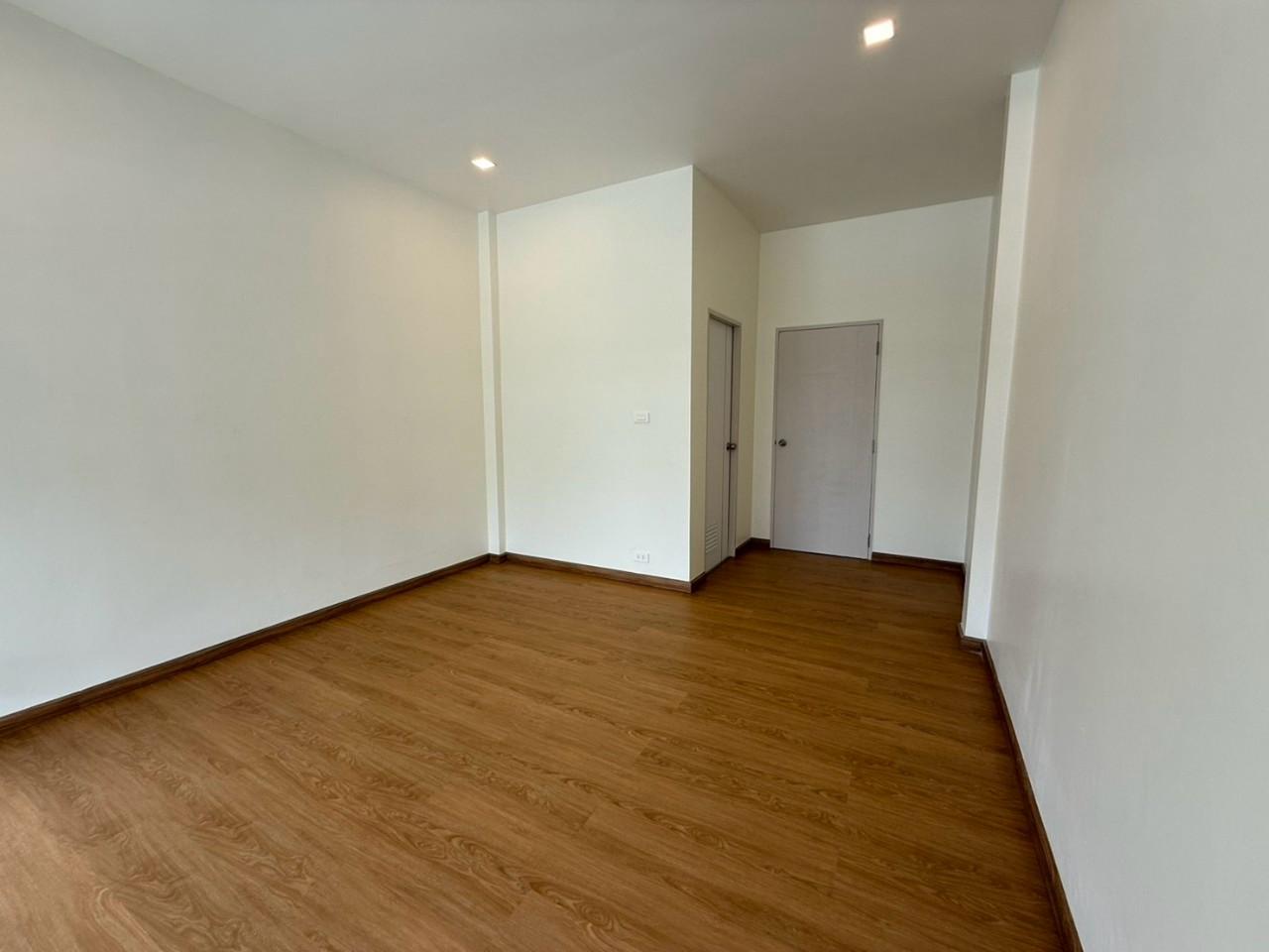 หมู่บ้านสวนเนรมิต 3 WR-03060 3