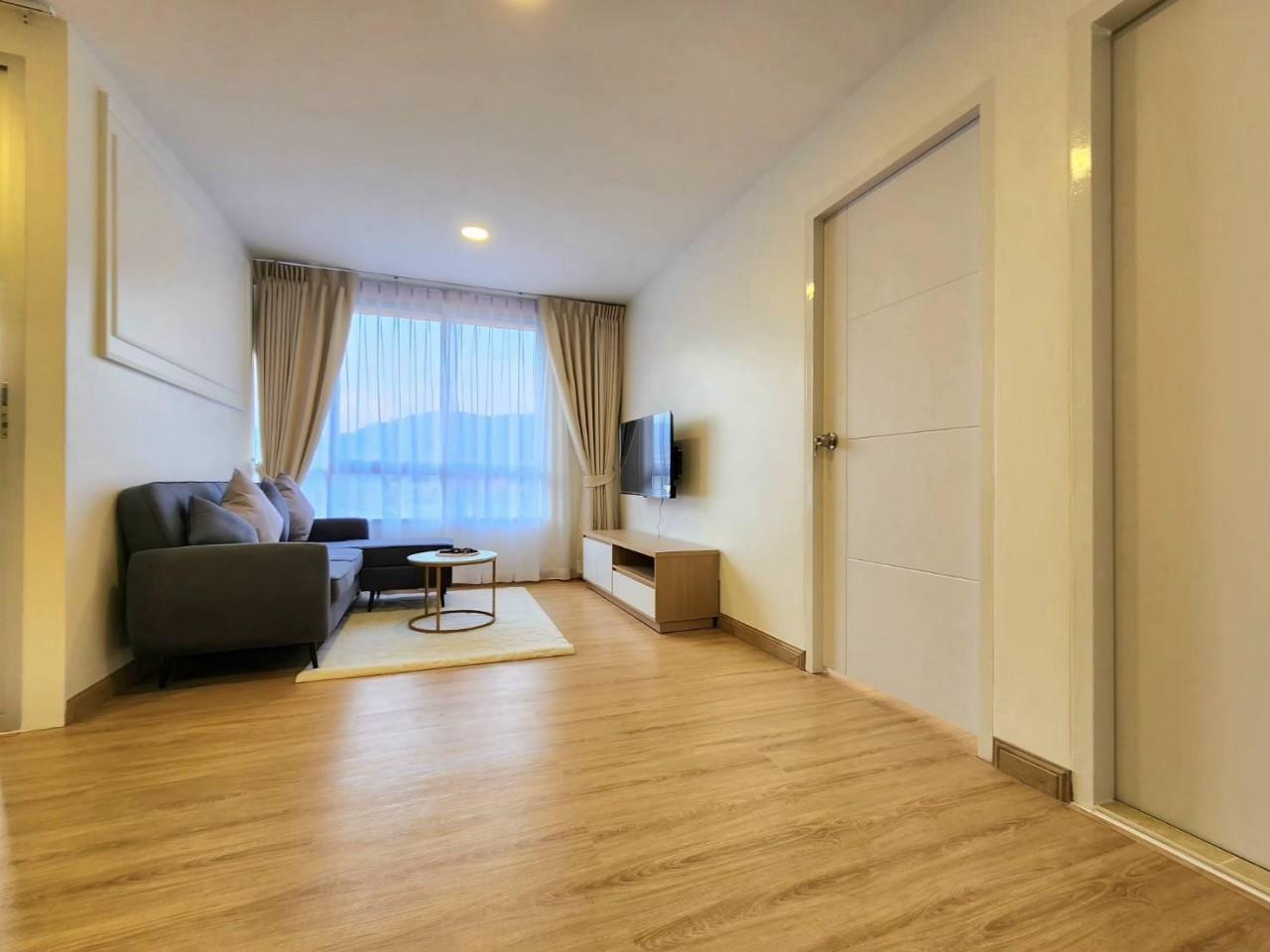 The Clover Condo WR-03061 6