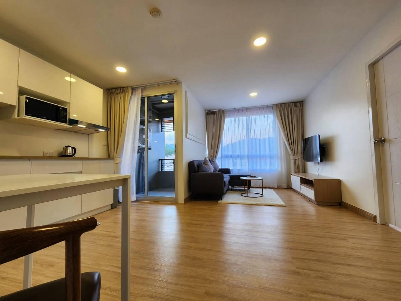 The Clover Condo WR-03061 9
