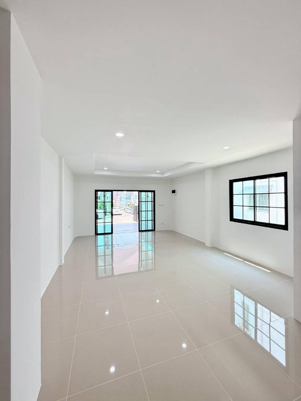 หมู่บ้านณัฐกมล กู้กู WR-03069 3