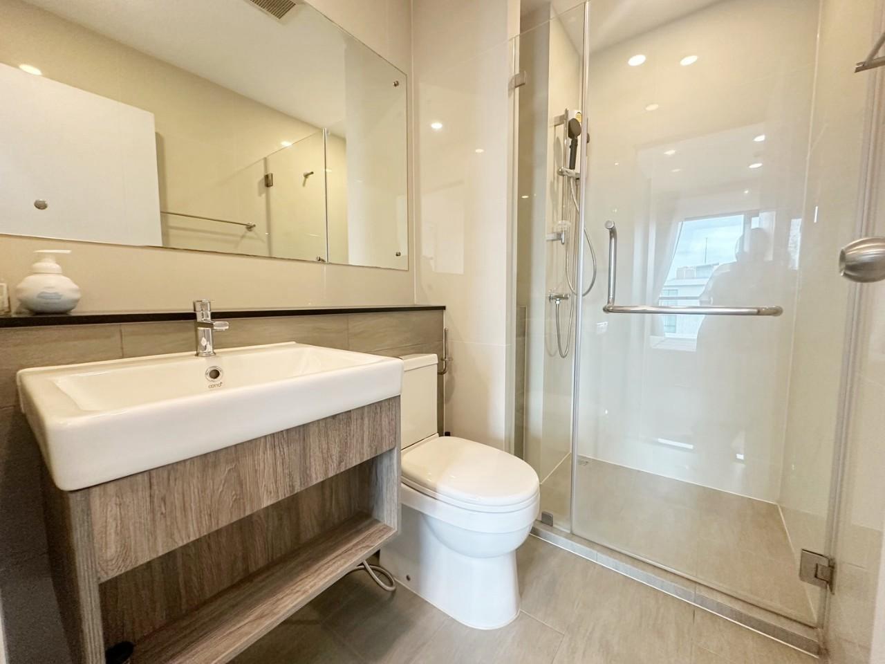 Space Condo WR-03073 9