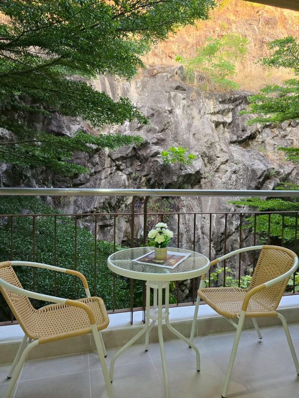 Phanason The Green Place Condominium WR-03107 11