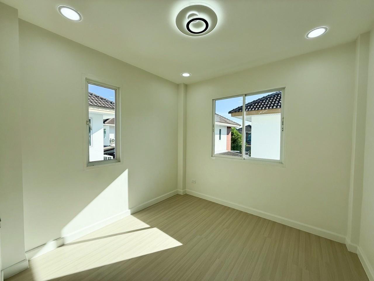 หมู่บ้านเจ้าฟ้าพรีเมียร์เกาะแก้ว WR-03144 5