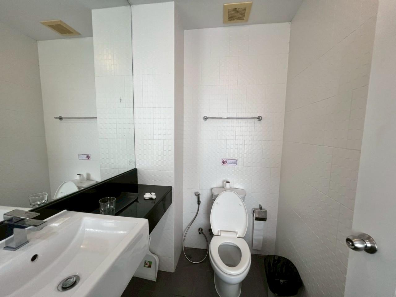 Chic Condominium WR-03155 7