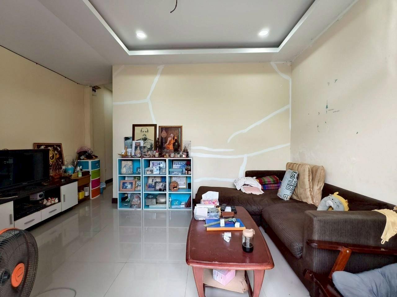 หมู่บ้านฉลองลีฟวิ่งโฮม WR-03163 2